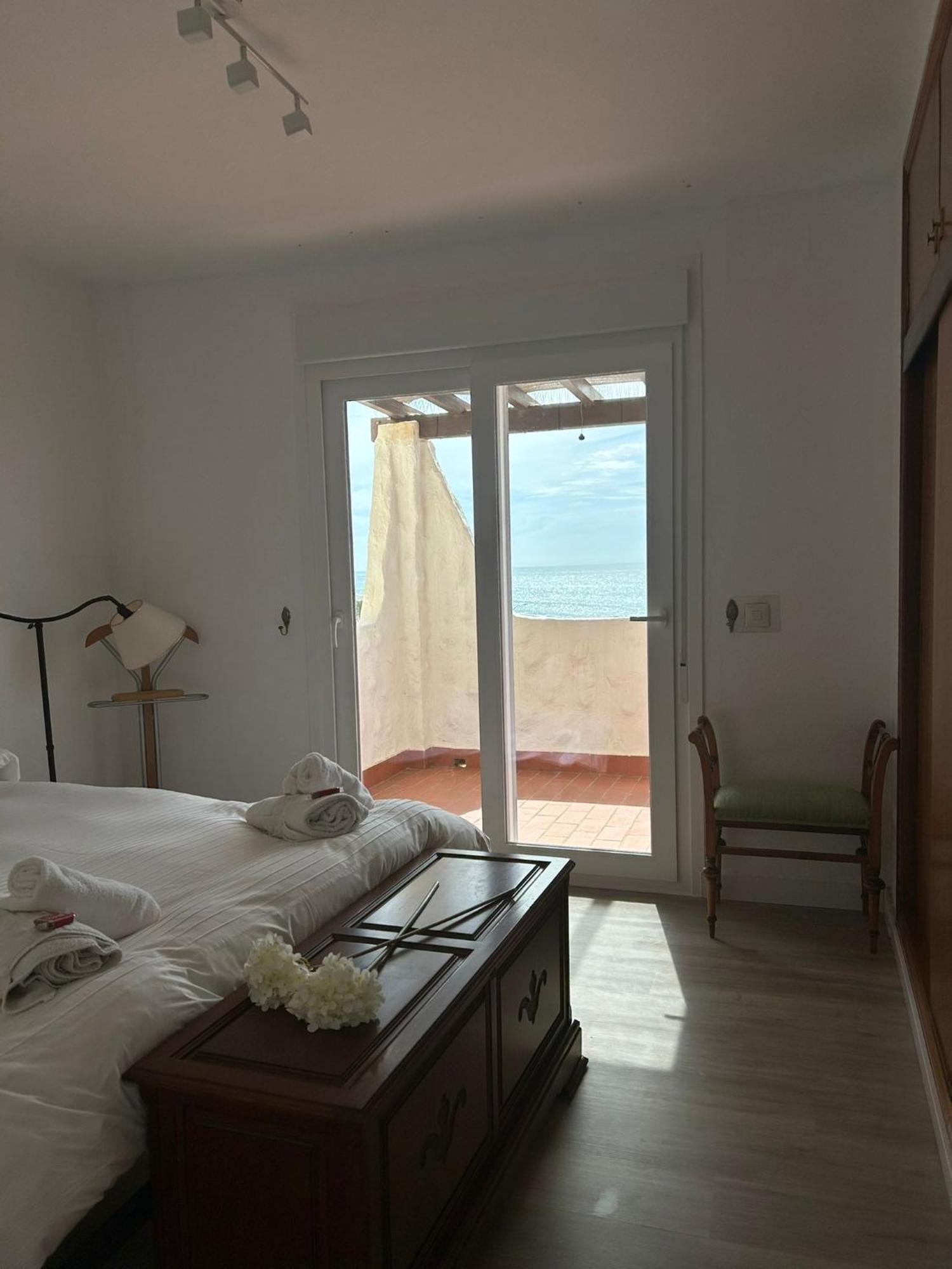 Atico Sobre El Mar Apartment Benajarafe Exterior foto